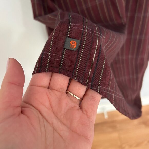 ⭕ Mountain Hardwear Mens XL Long Sleeve Red Striped Snap Western Shirt Pocket - Picture 6 of 6